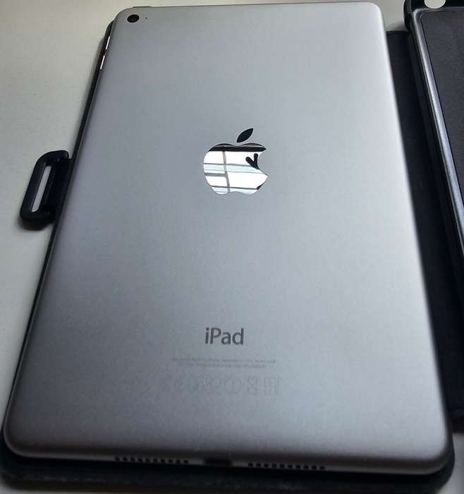 iPad Mini 4 128GB WiFi only