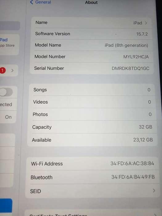 iPad 8 - 32GB WiFi only 10.2 inch - A2270 - Space Grey