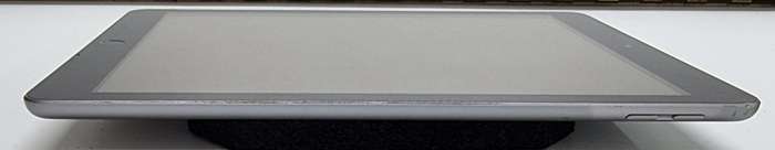 iPad 5 - 128GB WiFi only - A1822