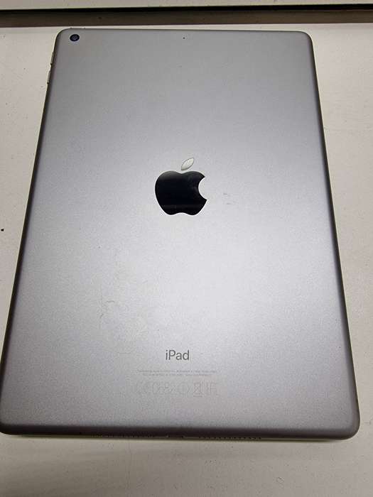 iPad 5 - 128GB WiFi only - A1822