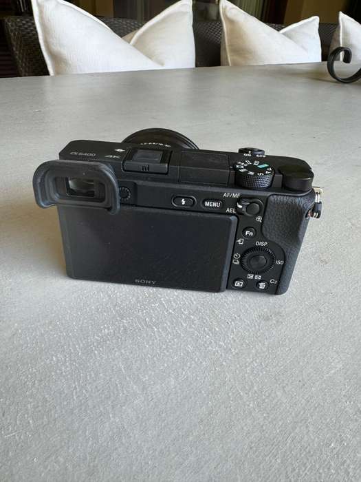 Sony Alpha a6400 Mirrorless Digital Camera with a 16-50mm Lens