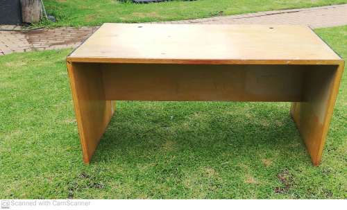 Office desk With blue line