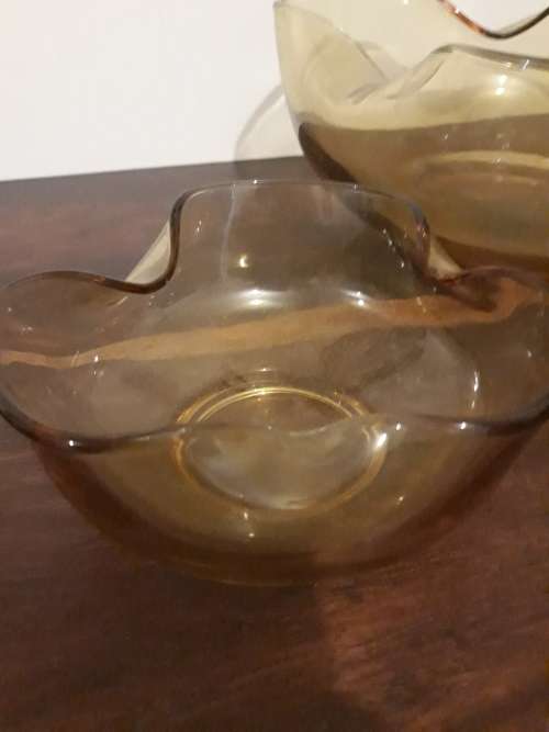 Vintage Folded Glass Bowl Set