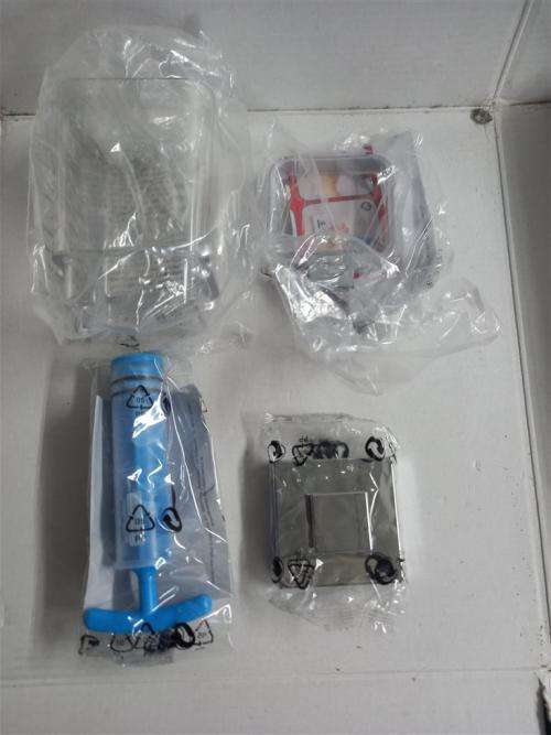 Vacuum-Loc Toothbrush Tumbler Quadro