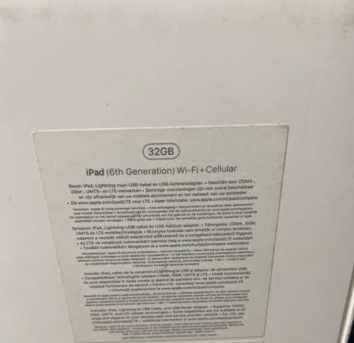 APPLE IPAD 6TH GENERATION - 32GB WIFI + CELLULAR - READ !!!