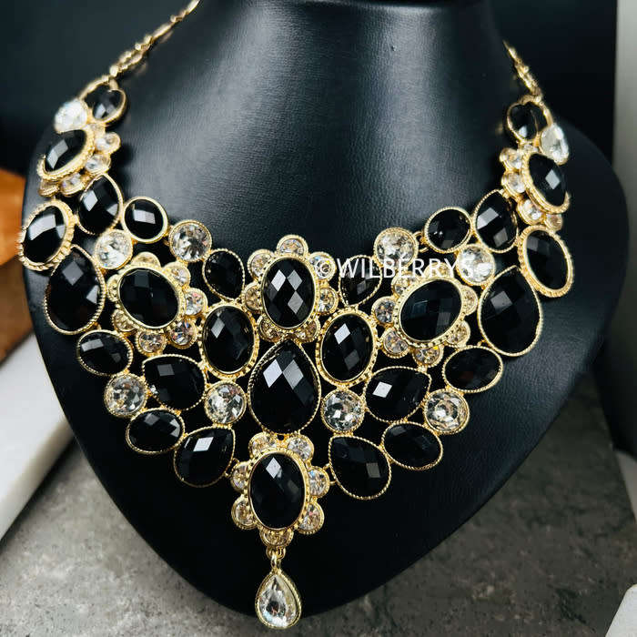 AMRITA NEW YORK Women`s The Hamptons Austrian Crystal and Resin Evening Necklace coral