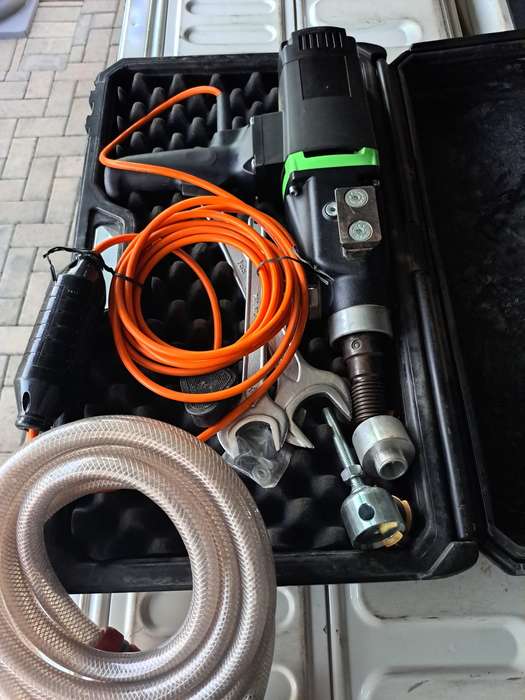Eibenstock core drill PLD160 c/w water tank and 27 different sizes diamond core drills