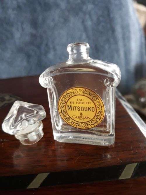 EXQUISITE MINIATURE PERFUME BOTTLE OF MITSOUKO BY GUERLAIN