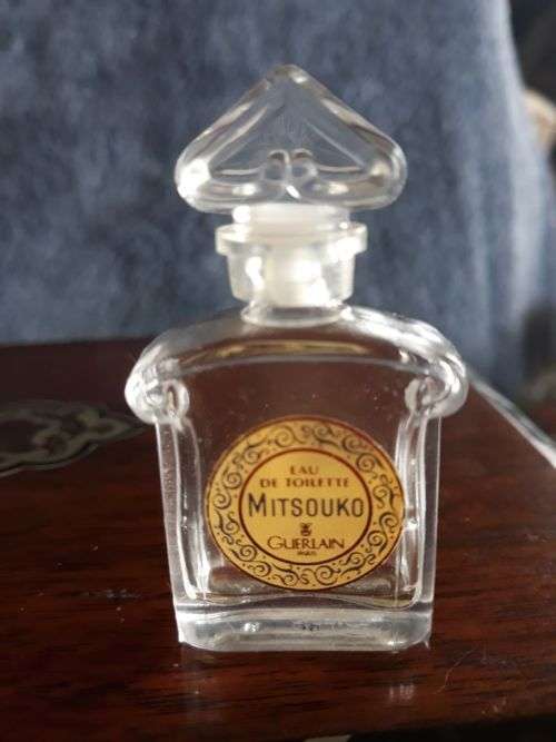 EXQUISITE MINIATURE PERFUME BOTTLE OF MITSOUKO BY GUERLAIN