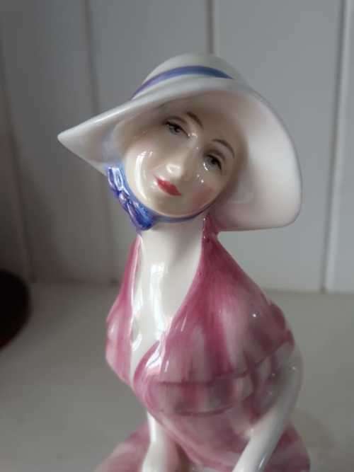 OUR ROYAL DOULTON LADY "HARRIET" WAS MODELLED BY DOUGLAS V POULTA