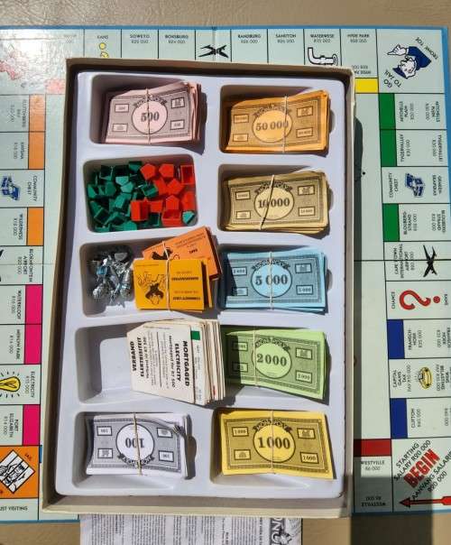 VINTAGE MONOPOLY AND COCA COLA SPONSORED HERITAGE BOARD GAMES BOTH FUNCTIONALLY COMPLETE