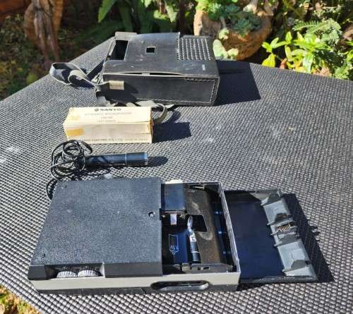 PHILIPS EL-3302 MONO COMPACT CASSETTE RECORDER FROM 1967 - ONE OF THE FIRST