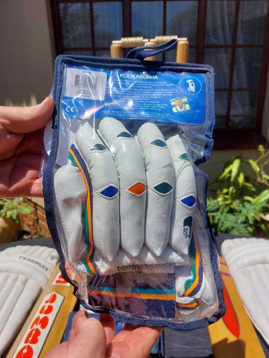 VINTAGE 1980S CRICKET SET WITH 2 FAMOUS CRICKET BATS: AN STUART SURRIDGE SS JUMBO AND A GRAY NICHOLS