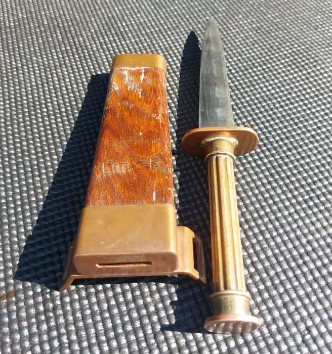 WW2 GERMAN NAVY DIVERS KNIFE VINTAGE REPLICA BRASS COPPER AND STEEL