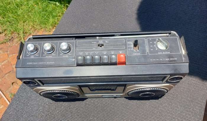 VINTAGE 1980S BLAUPUNKT (CROWN) CSC 830-F BOOMBOX GHETTOBLASTER IN GOOD WORKING CONDITION