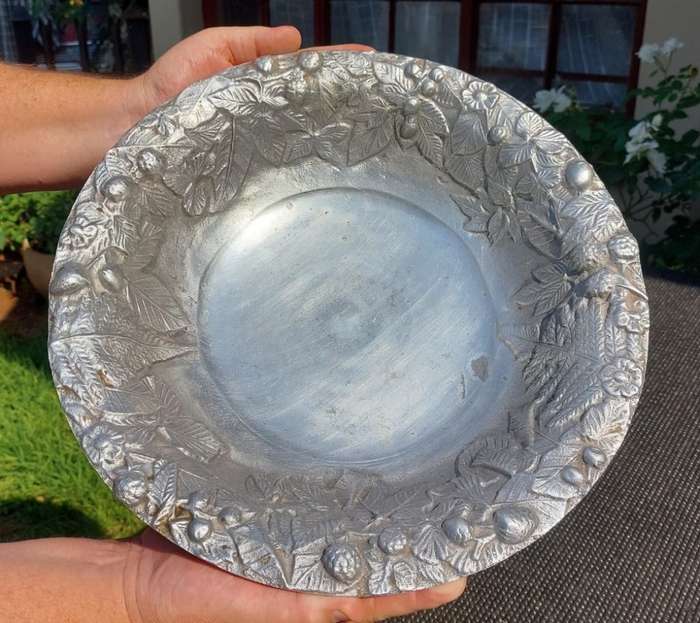 LARGE 36CM DIAMETER PEWTER OR ALUMINIUM BOWL WITH RAISED BERRY AND LEAF DESIGN