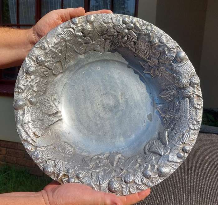 LARGE 36CM DIAMETER PEWTER OR ALUMINIUM BOWL WITH RAISED BERRY AND LEAF DESIGN
