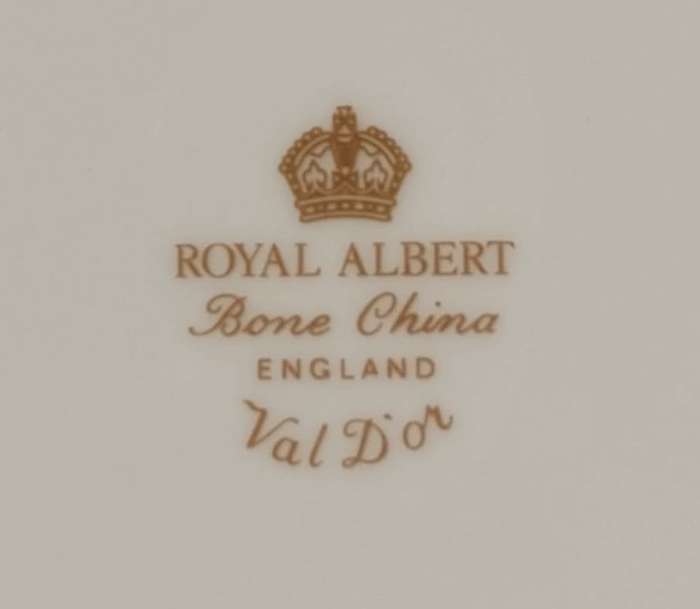 TWO ROYAL ALBERT VINTAGE 1960S-1970S VAL DOR (VALLEY OF GOLD) PATTERN BREAD OR SIDE PLATES