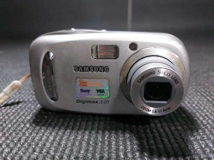 SAMSUNG DIGIMAX A40 (4 MIL MEGAPIXEL) 1GB SD MEMORY CARD POUCH WORKING