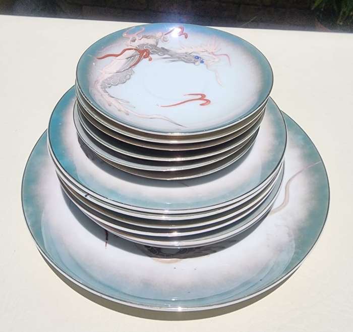 JAPANESE DRAGONWARE MORIAGE GEISHA LITHOPHANE GREEN LUSTERWARE 24 PIECE TEASET VINTAGE (1930-1960)