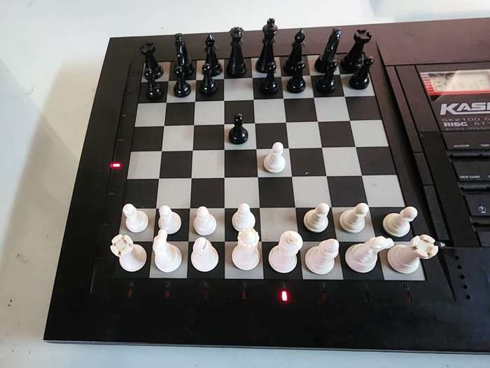 VINTAGE 1993 KASPAROV SAITEK GK2100 ADVANCED CHESS COMPUTER WORKING 100%