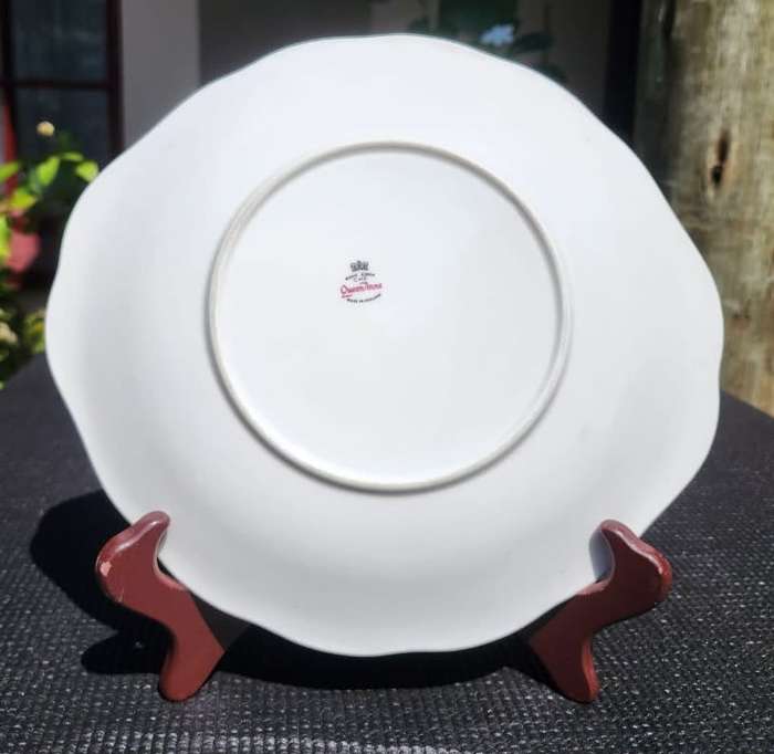 Gorgeous Queen Anne 1960s Red and Pink Roses Pattern Cake Plate