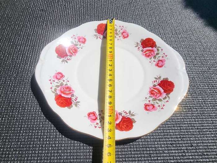 Gorgeous Queen Anne 1960s Red and Pink Roses Pattern Cake Plate