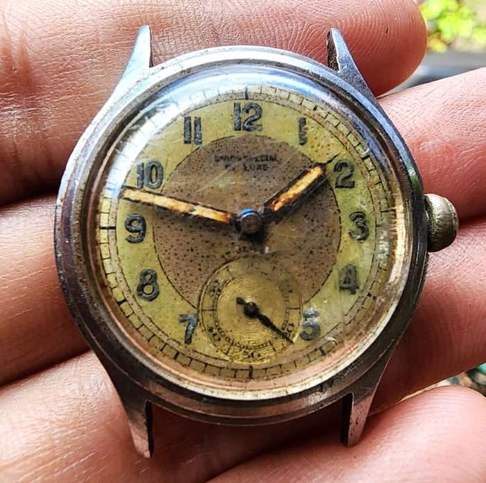 Still Working! Vintage 1940s Army Trade Pattern Military Watch Shockproof Waterproof Antimagnetic
