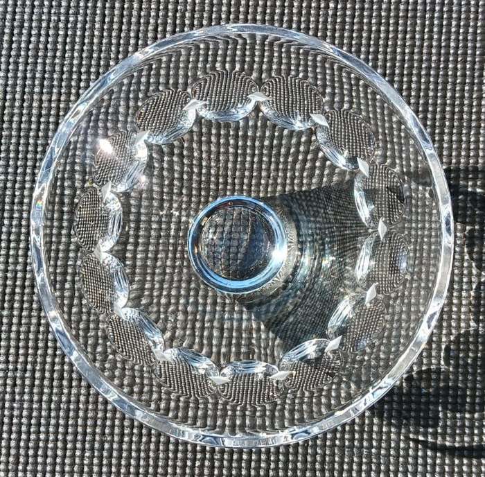 Ringing and Singing Stuart England Chrystal Glass Bowl with Stuart Chrystal Acid Etched Mark