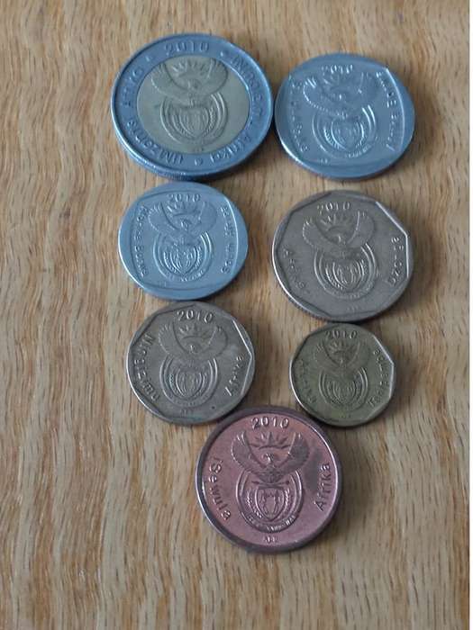 (2010 Coat of Arms.5c.10c.20c.50c.R1.R2.R5) R35