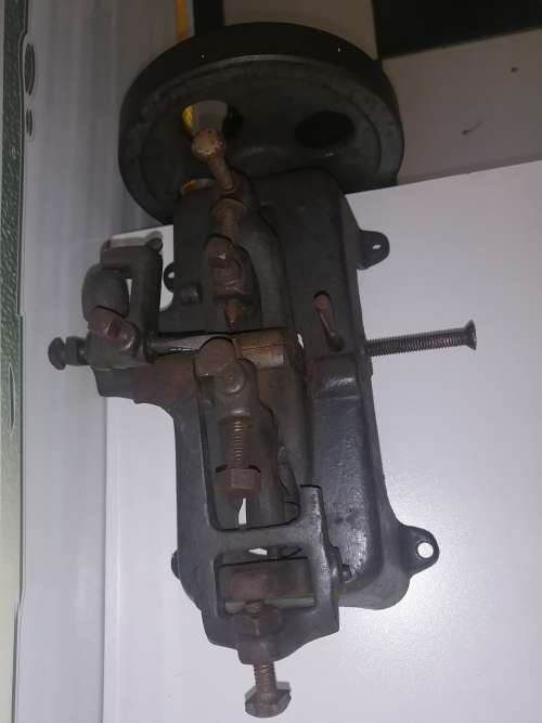 Vintage bandsaw tooth setter