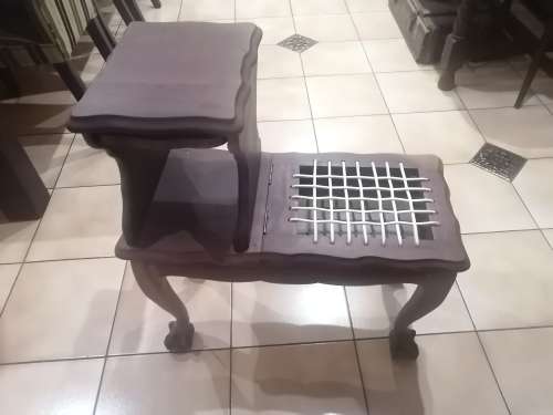 Telephone table with riempies seat