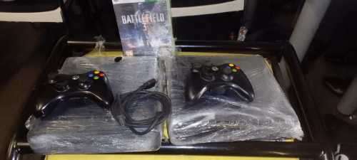 Take out Teenagers from the Street, 2x Xbox 360 Consoles, 6 Games, 2x Xbox Controllers, Adapter, HD