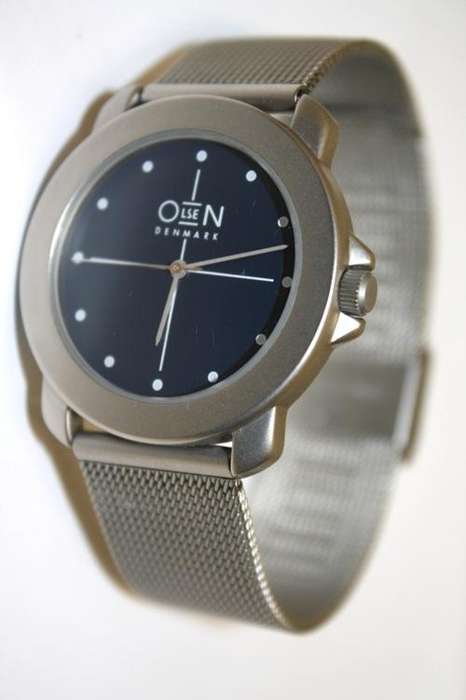 OLSEN Denmark Swiss movement 209.001.101 Ultra Rare GENTS Slim Design Complete in Wooden Giftbox.