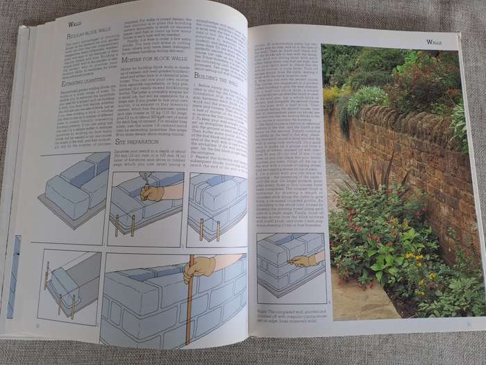 Step-by-Step Outdoor Stonework - Mike Lawrence