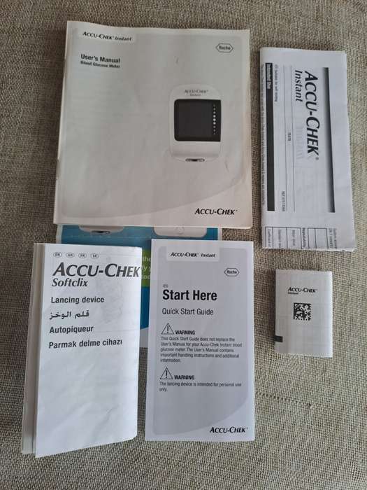 Blood Glucose Monitoring System Accu-Check Instant Roche