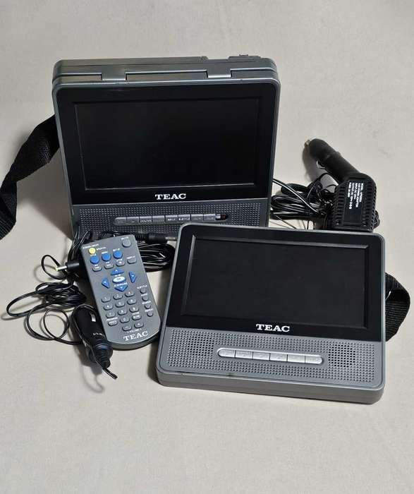 TEAC 7` Portable DVD Player & Screens