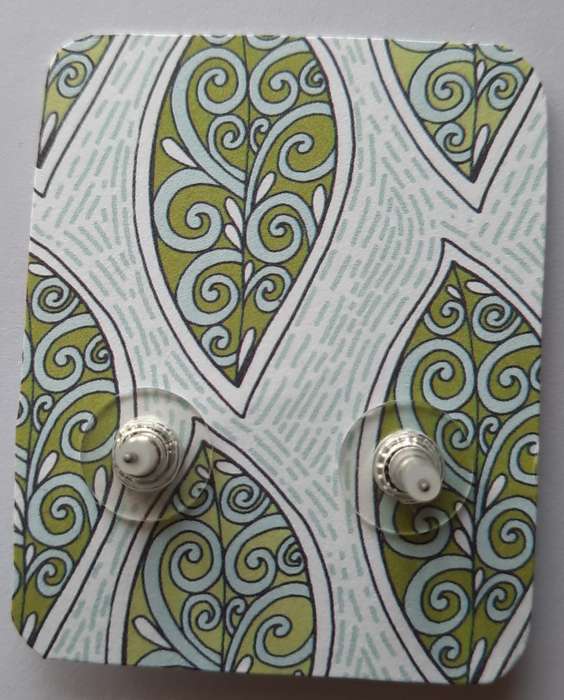 Je T` aime earrings 1