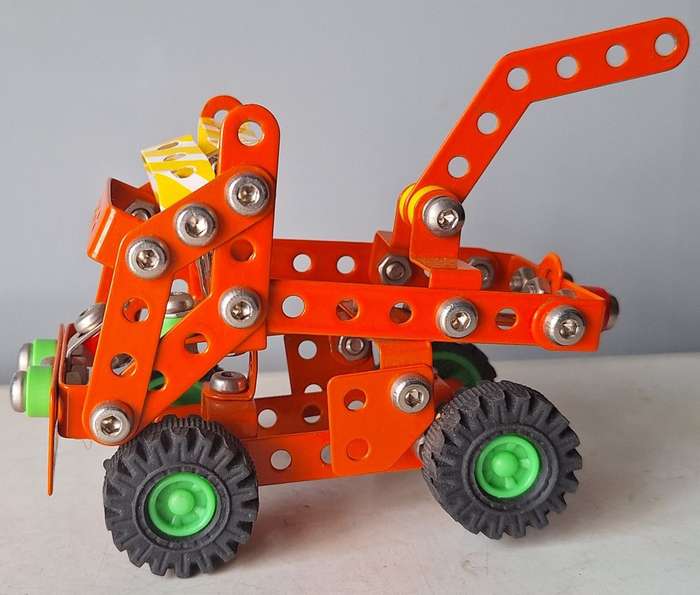 Constructor - Tow Joe