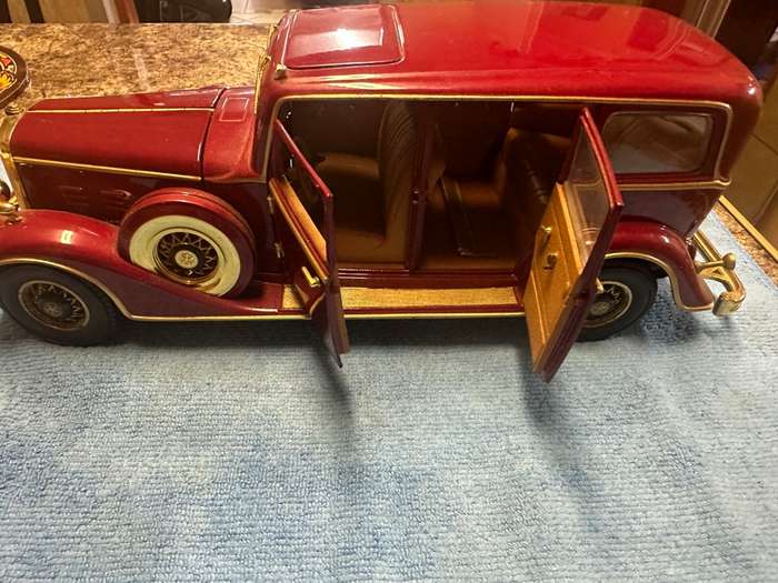 DIECAST TUDOR STATE