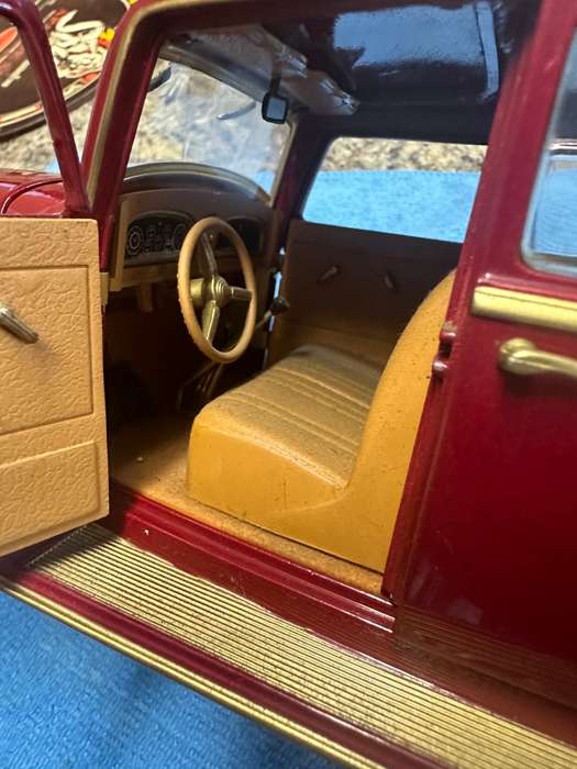 DIECAST TUDOR STATE