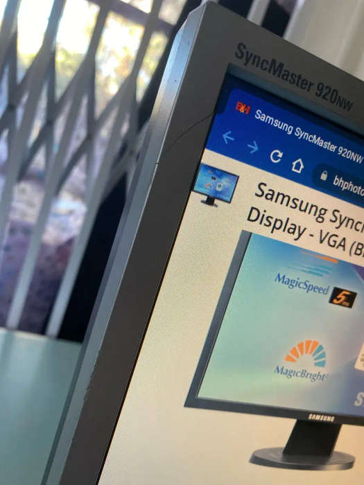 Samsung SyncMaster 920NW 19` Widescreen LCD computer display