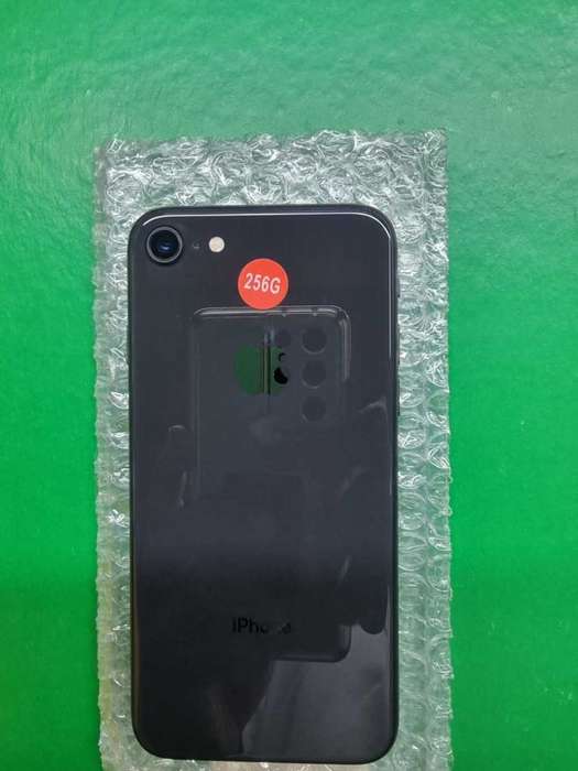iPhone 8 256GB