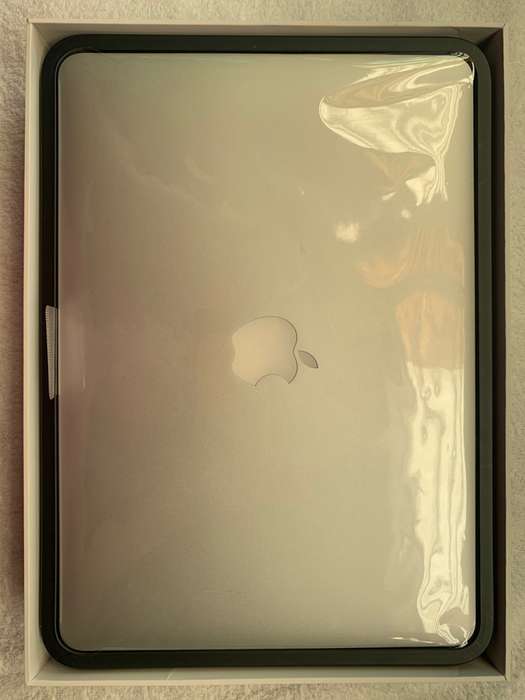 MACBOOK AIR `2015`