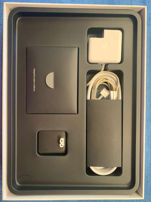 MACBOOK AIR `2015`