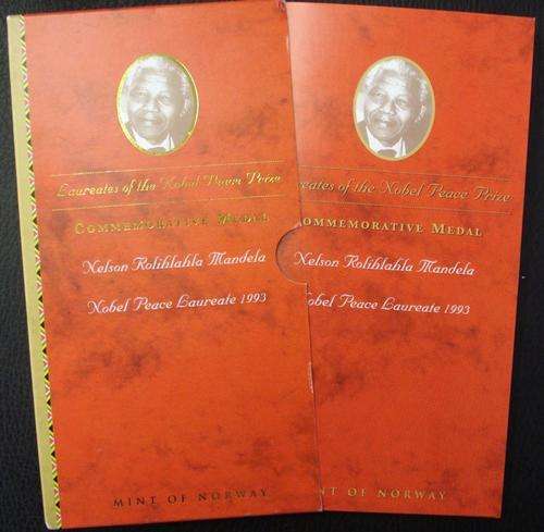 MANDELA  ROBBEN ISLAND GOLD 1/10th COMMEMORATIVE MEDAL -  NOBEL PEACE PRIZE  LAUREATE PRESENTATION