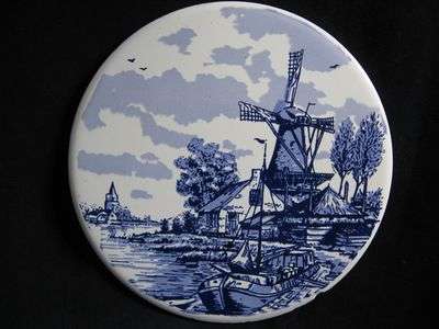 Lovely Delft tile
