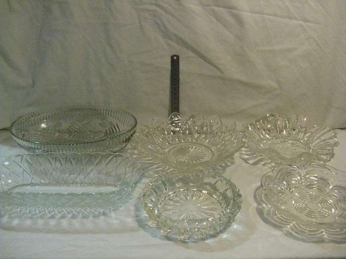 GLASS DISHES COMBO. 6 UNITS. BID FOR THE LOT.