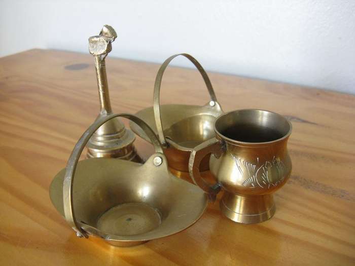 BRASS ORNAMENTS COMBO. 4 UNITS. H OF THE BELL  8.3cm.