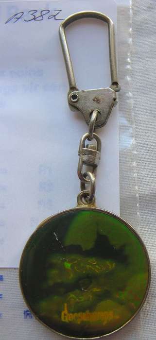 GOOSEBUMPS HOLOGRAPHIC SEA MONSTER KEY RING. D 3cm.